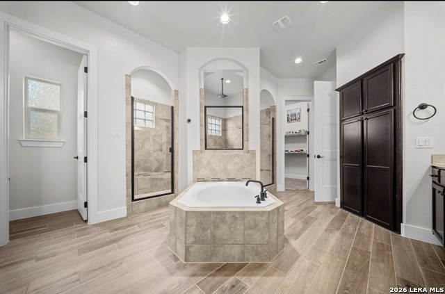 Image 24 of 50 For 3587 King Ter