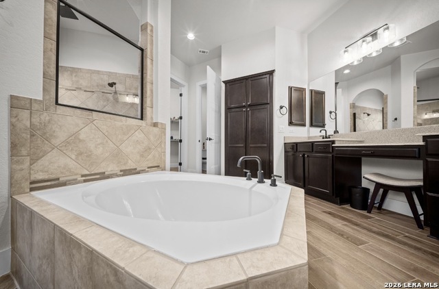 Image 25 of 50 For 3587 King Ter