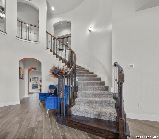 Image 4 of 50 For 3587 King Ter