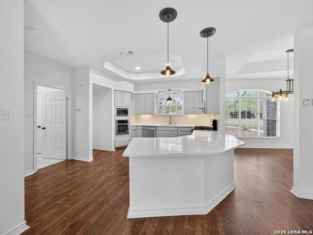 Image 20 of 44 For 21023 Cedar Branch