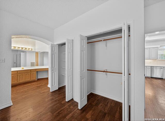 Image 34 of 44 For 21023 Cedar Branch