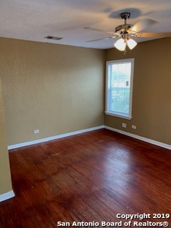 Image 5 of 15 For 207 Bradford Ave  1