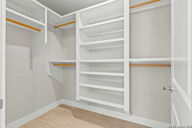 Image 16 of 29 For 424 Club  