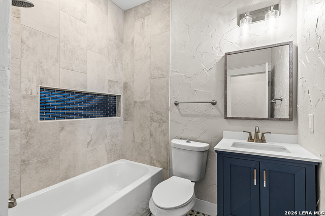 Image 23 of 29 For 424 Club  