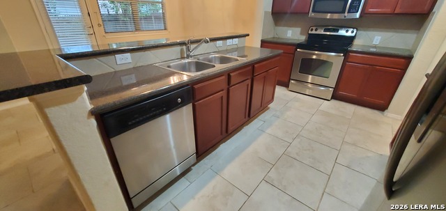 Image 10 of 29 For 8507 Pecan Cross