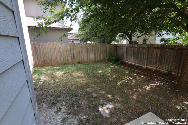 Image 26 of 29 For 8507 Pecan Cross