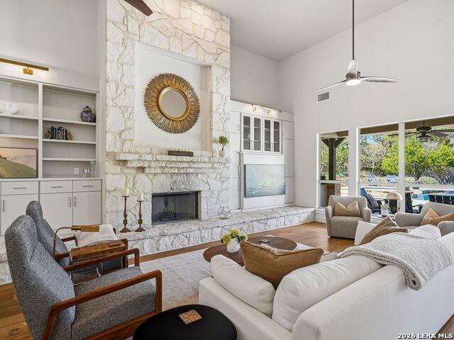 Image 25 of 80 For 102 Santa Fe Trl