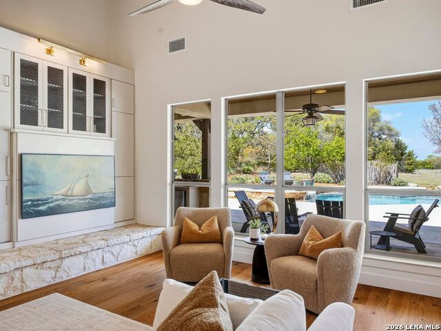 Image 27 of 80 For 102 Santa Fe Trl