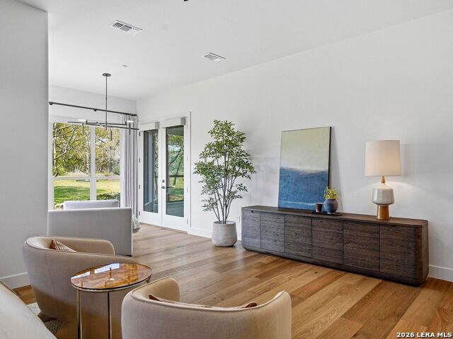 Image 32 of 80 For 102 Santa Fe Trl