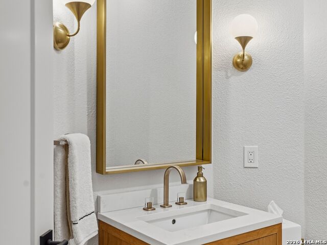 Image 7 of 80 For 102 Santa Fe Trl