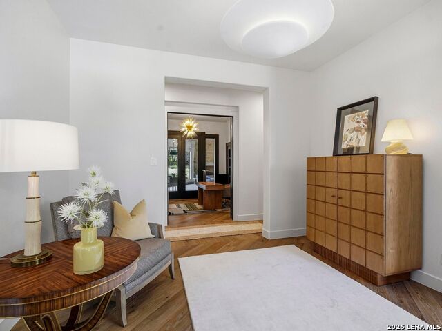 Image 8 of 80 For 102 Santa Fe Trl