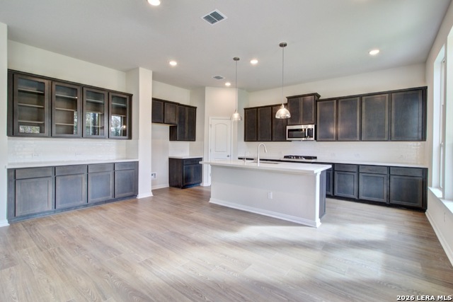 Image 4 of 14 For 2110 Shepards Street