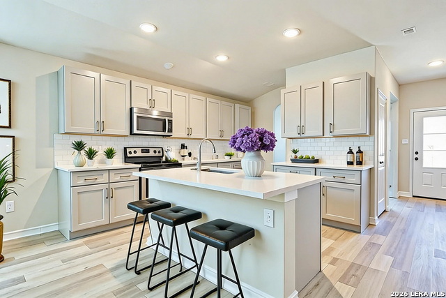 Listing photo id 10 for 7614 Eclipse Mark