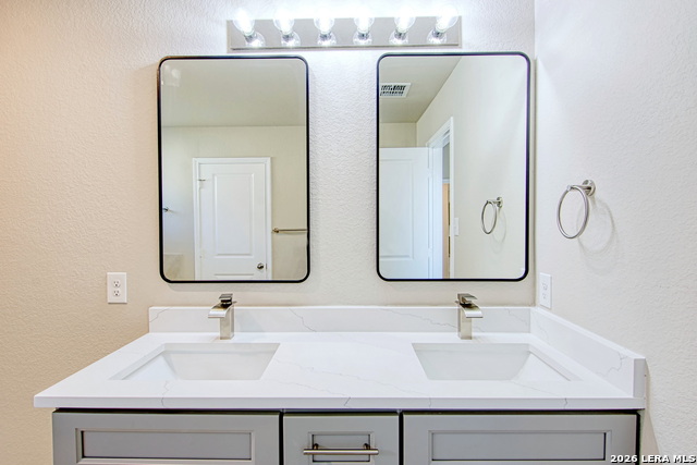 Listing photo id 27 for 7614 Eclipse Mark