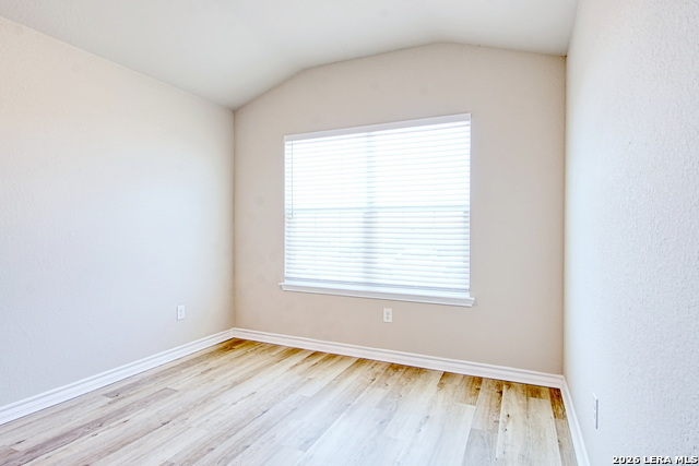 Listing photo id 7 for 7614 Eclipse Mark