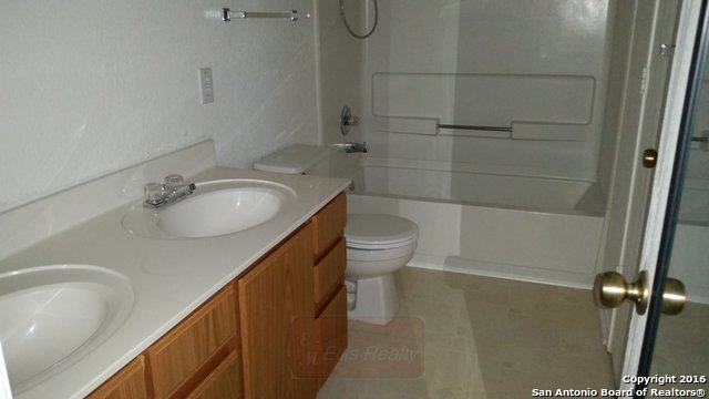 Image 11 of 22 For 25 Badgers Hills