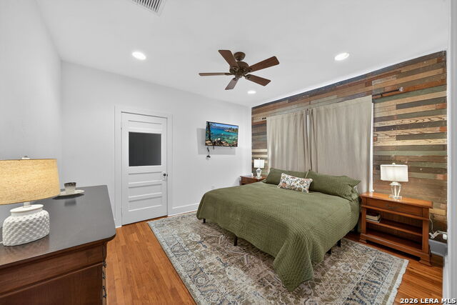 Image 15 of 36 For 608 River Rd