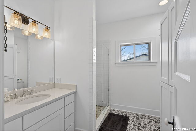 Image 17 of 36 For 608 River Rd