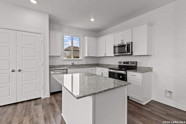 Image 18 of 38 For 2947 Water Lotus