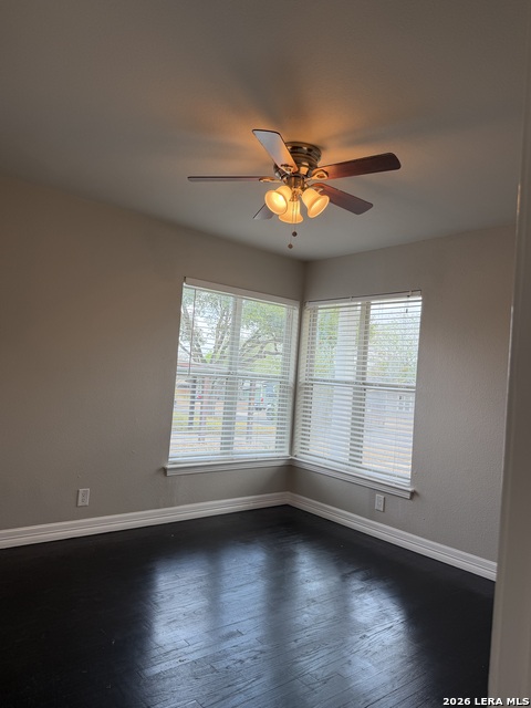 Image 13 of 15 For 423 Karen Ln