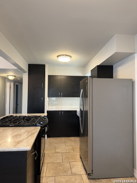 Image 6 of 15 For 423 Karen Ln