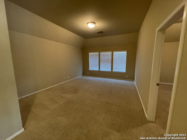 Image 27 of 37 For 2352 Oak Run Pkwy