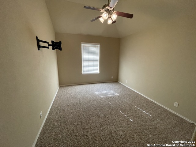 Image 29 of 37 For 2352 Oak Run Pkwy