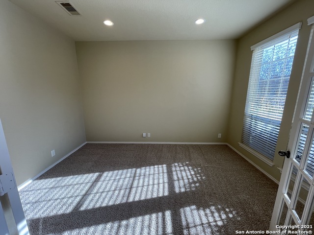 Image 6 of 37 For 2352 Oak Run Pkwy