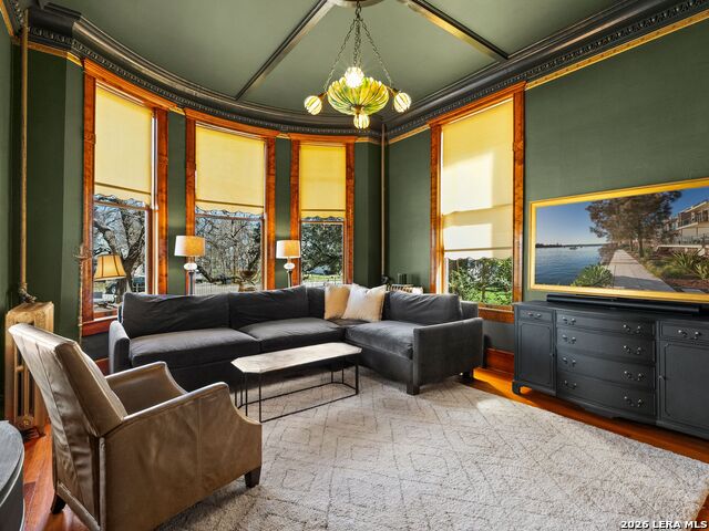 Image 12 of 60 For 372 Magazine Ave