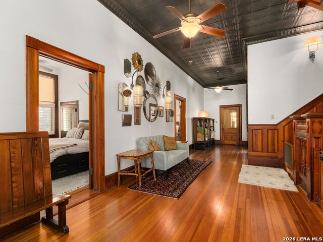 Image 21 of 60 For 372 Magazine Ave