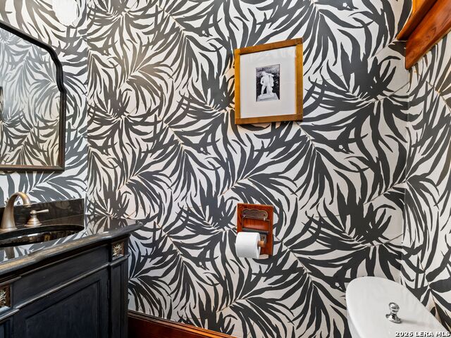 Image 32 of 60 For 372 Magazine Ave