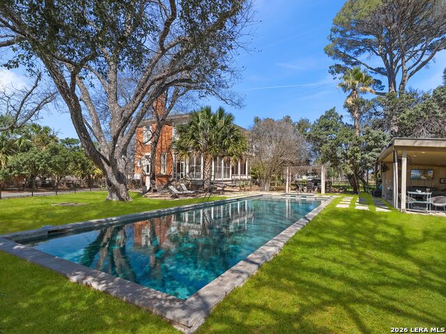 Image 43 of 60 For 372 Magazine Ave