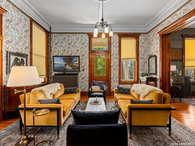 Image 9 of 60 For 372 Magazine Ave