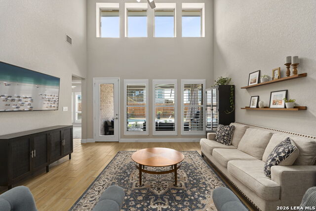 Image 10 of 55 For 1873 Luna Street