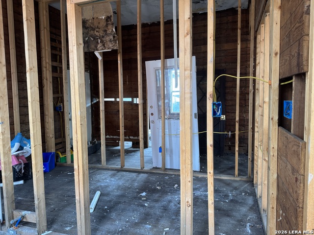 Image 17 of 35 For 511 Olive  