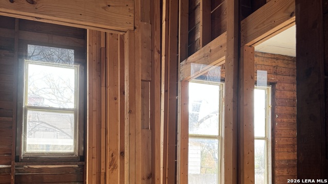 Image 30 of 35 For 511 Olive  