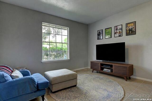 Image 2 of 28 For 5705 Pineway St