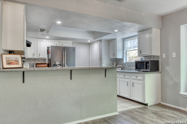 Image 22 of 28 For 5705 Pineway St