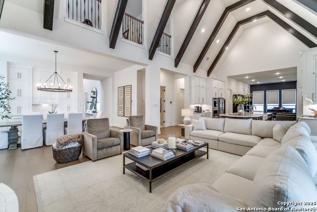 Image 10 of 36 For 10003 Ellenora