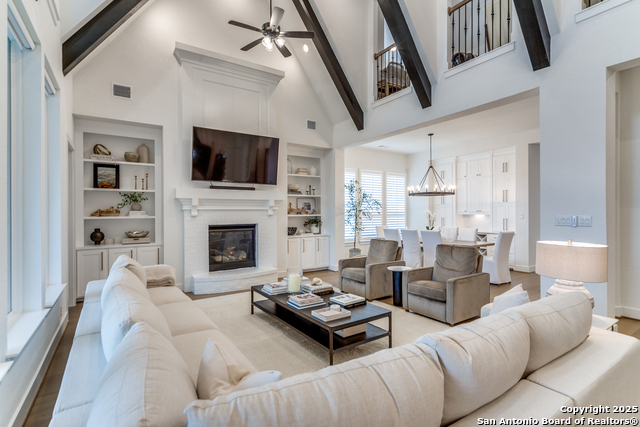 Image 12 of 36 For 10003 Ellenora