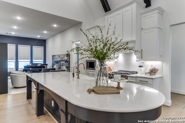 Image 13 of 36 For 10003 Ellenora