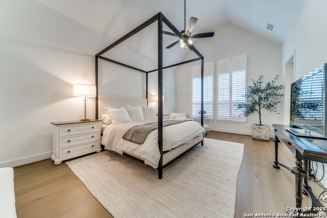 Image 21 of 36 For 10003 Ellenora