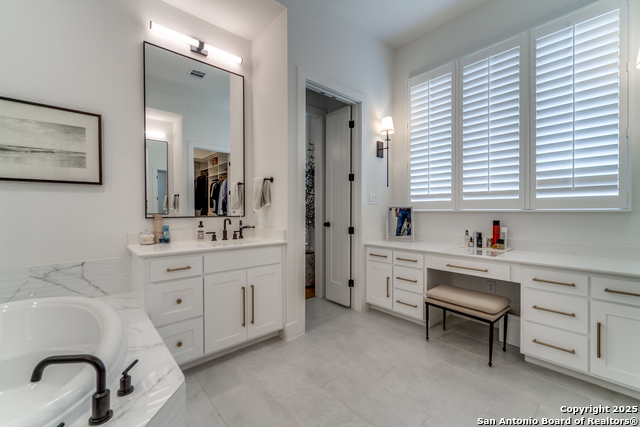 Image 24 of 36 For 10003 Ellenora