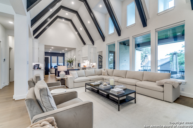 Image 9 of 36 For 10003 Ellenora