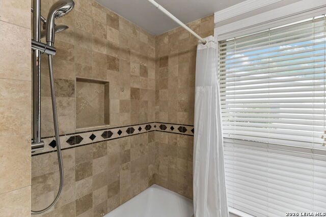 Image 30 of 48 For 451 Laramie Dr