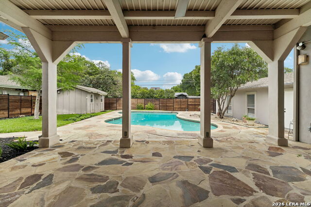 Image 37 of 48 For 451 Laramie Dr