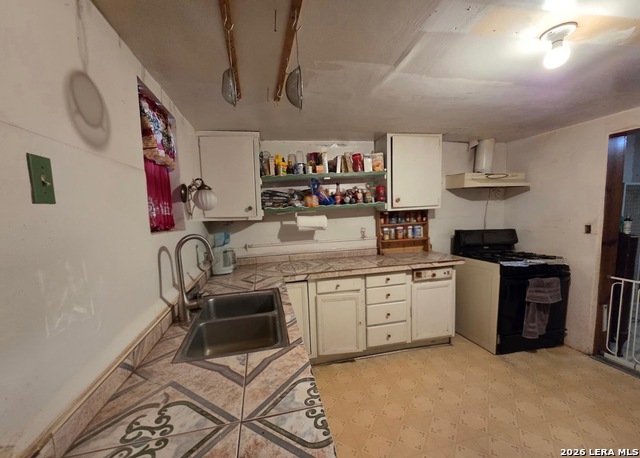 Image 10 of 13 For 619 San Bernardo