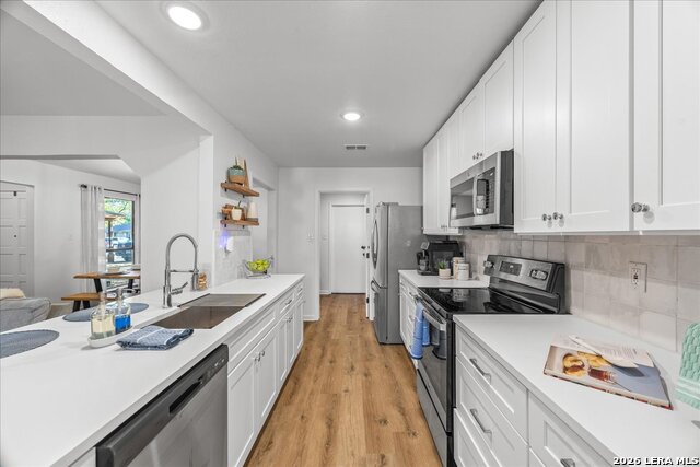 Image 16 of 30 For 13214 Larkbrook St