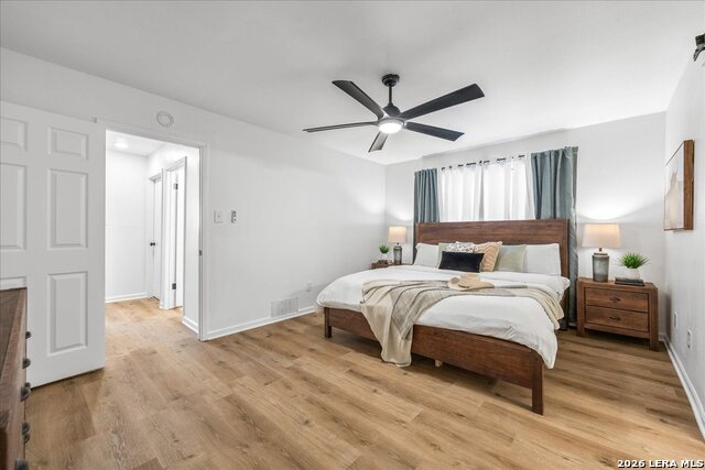 Image 19 of 30 For 13214 Larkbrook St