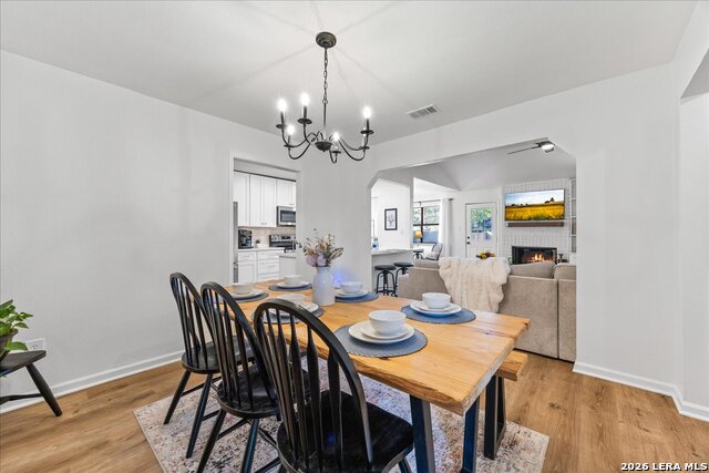 Image 9 of 30 For 13214 Larkbrook St